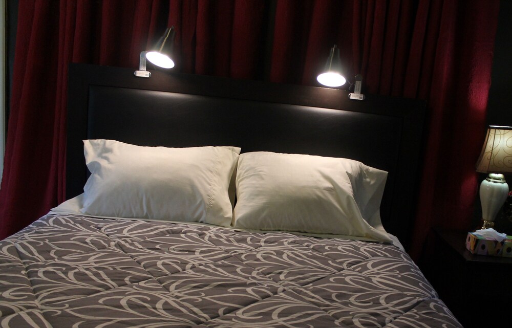 Apartment, 1 Bedroom (Queen Bed) - Guestroom