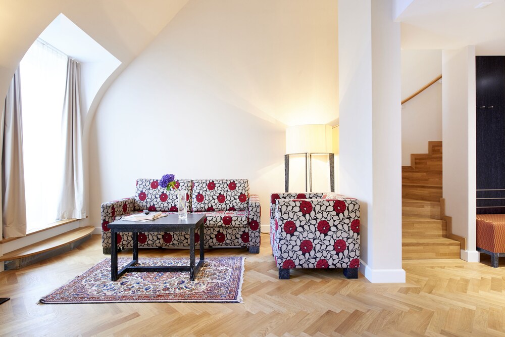 Wohnzimmer (City-Penthouse, 1 Schlafzimmer, Stadtblick)