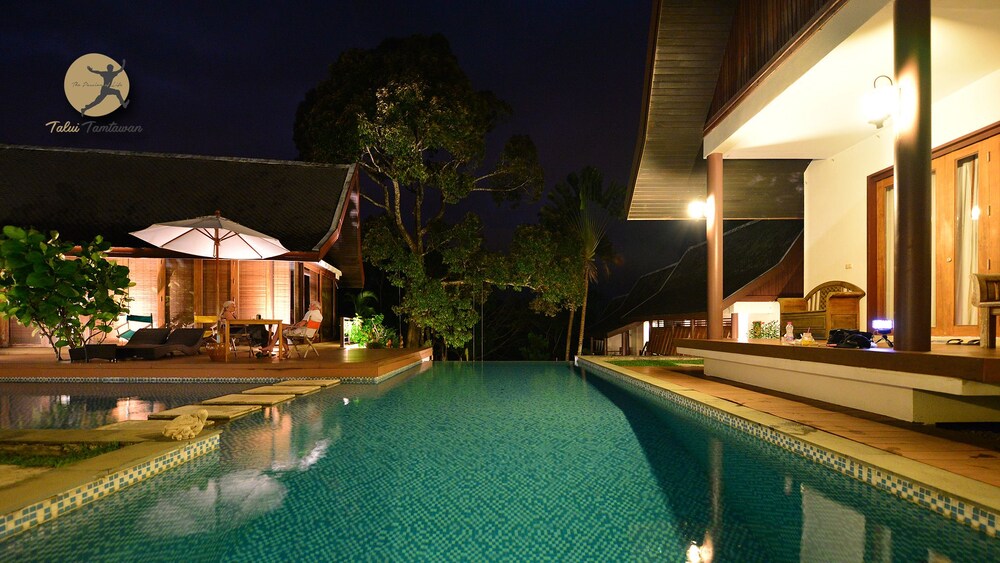 야외 수영장 (4 Bedroom Villa with Private Pool)