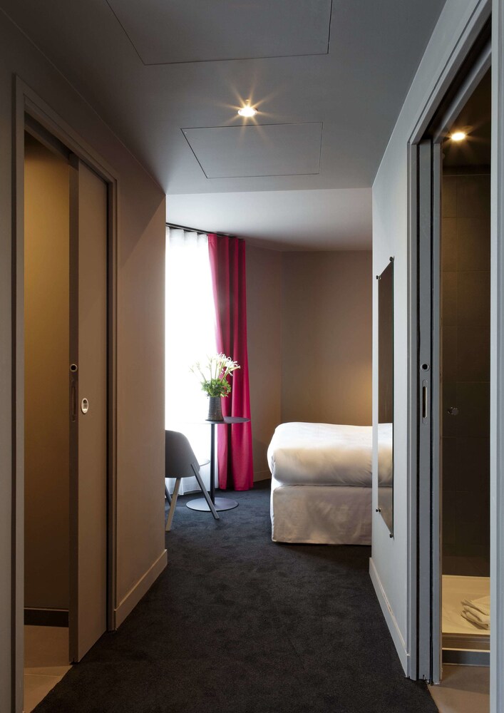 Room, Hotel Saint Marcel