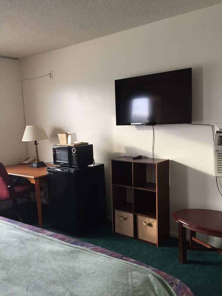 Mini-Refrigerator