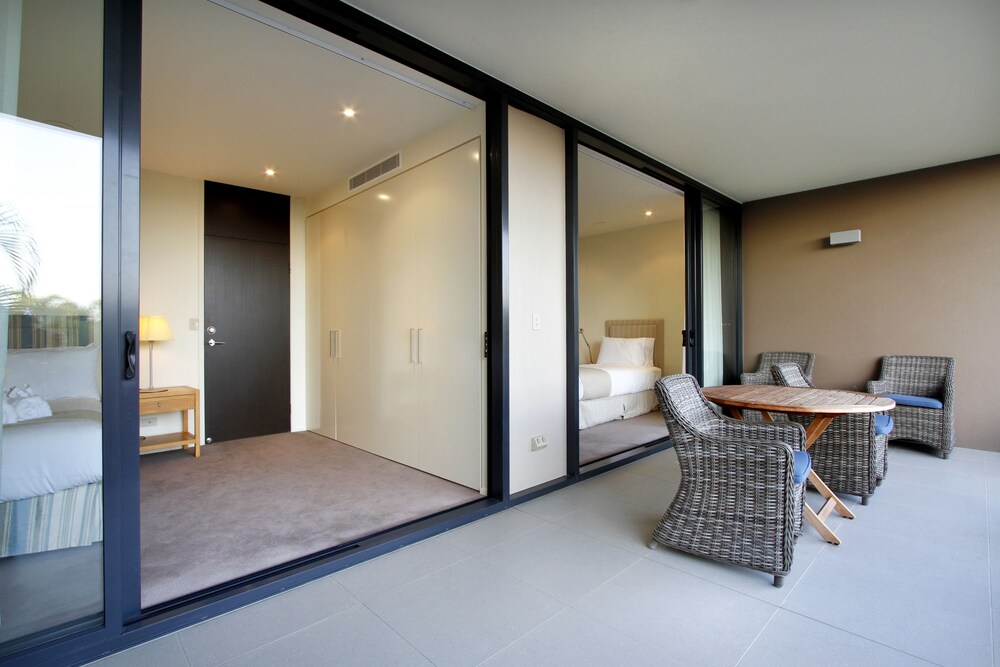 Ocean View 3 Bedroom 3 Story Villa with Private Pool - Balcony