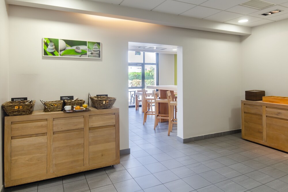 Salle de petit-déjeuner