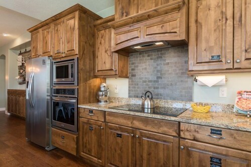 Premium House, 6 Bedrooms (Grand View Estate #3) - In-Room Kitchen