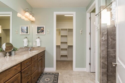Premium House, 6 Bedrooms (Grand View Estate #3) - Bathroom