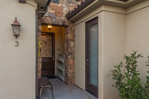 Premium House, 6 Bedrooms (Grand View Estate #3) - Terrace/Patio