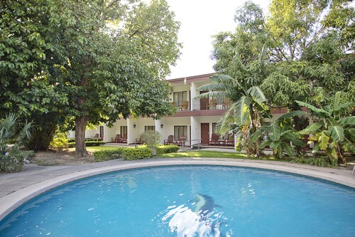 Hotel Boyeros