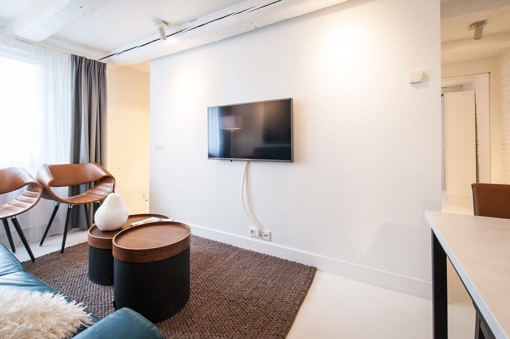 Woonkamer: Comfort One-Bedroom Apartment B (2 adults)