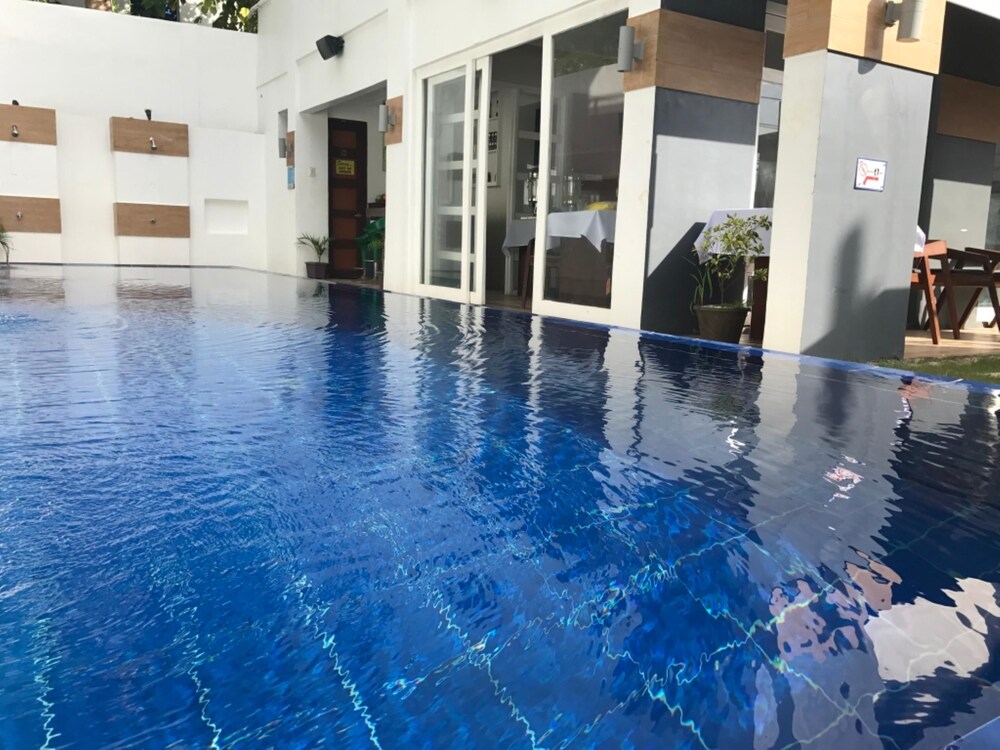 인피니티 수영장