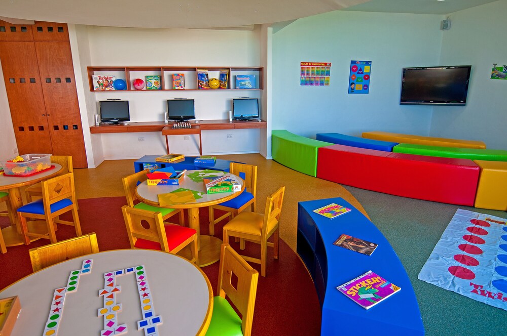 Childrens Play Area - Indoor