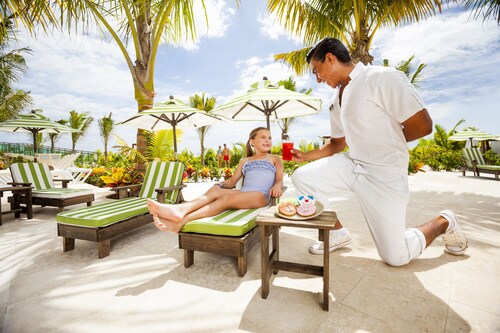 Generations Riviera Maya by Karisma
