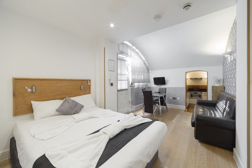 객실 전망 (슈피리어 스튜디오, 주방 (sleeps 3))