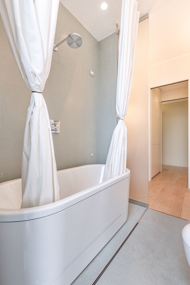 욕실 (Suitelowcost Solaria 6 pax (Via Della Liberazione 15 ))