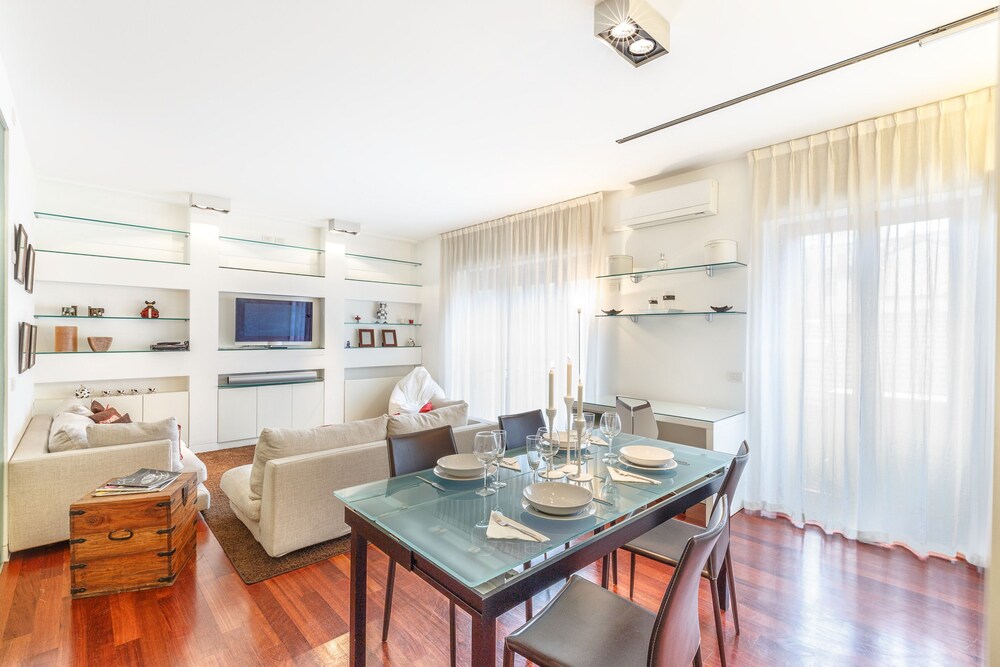 거실 공간 (Suitelowcost Marco Polo (Via Marco Polo 7))