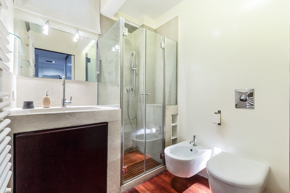 욕실 (Suitelowcost Marco Polo (Via Marco Polo 7))