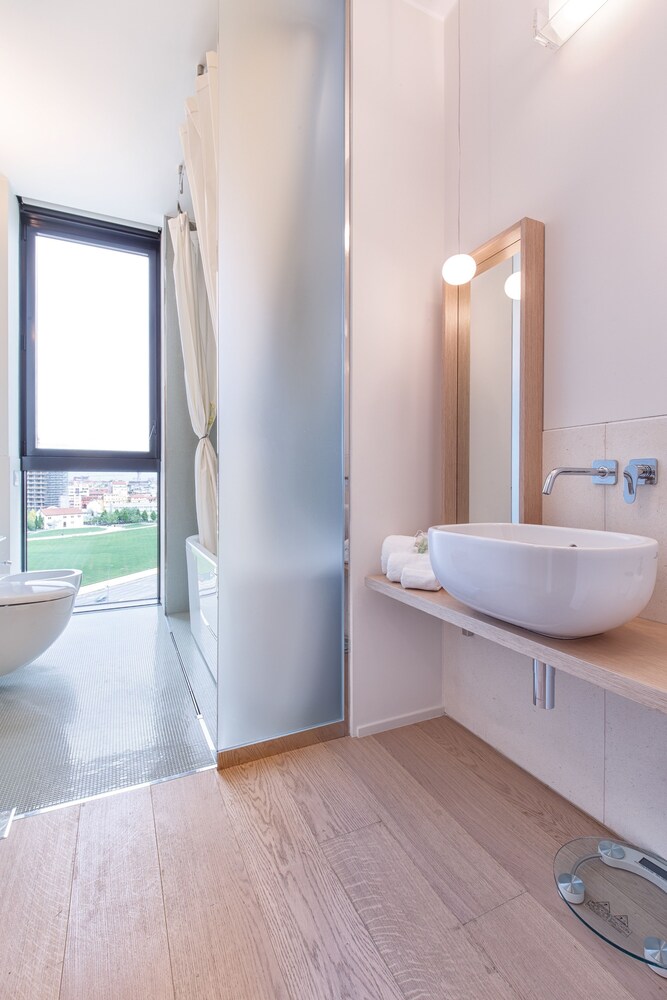 욕실 (Suitelowcost Solaria 6 pax (Via Della Liberazione 15 ))