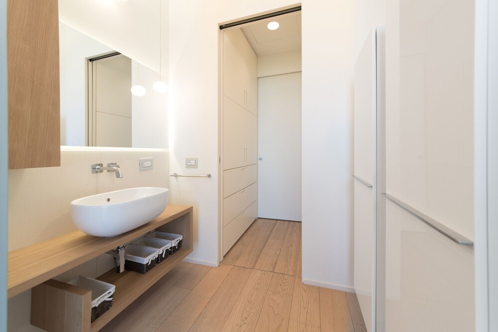 욕실 (Suitelowcost Solaria 2 pax - Via Della Liberazione 15 )