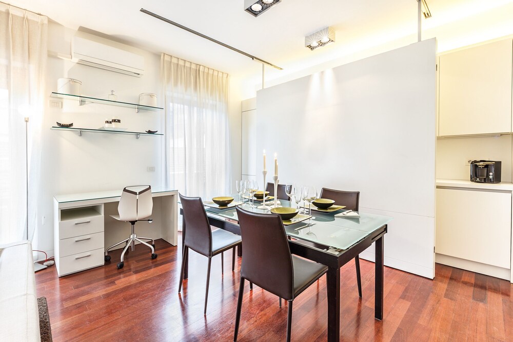 거실 공간 (Suitelowcost Marco Polo (Via Marco Polo 7))