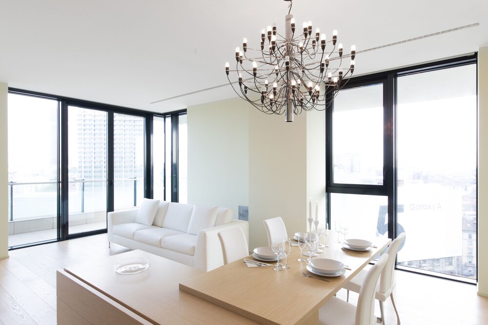 객실 내 식사 (Suitelowcost Solaria 2 pax - Via Della Liberazione 15 )