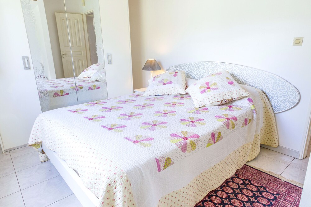 객실 (APPARTEMENT 4 ( 2 Chambres Doubles))