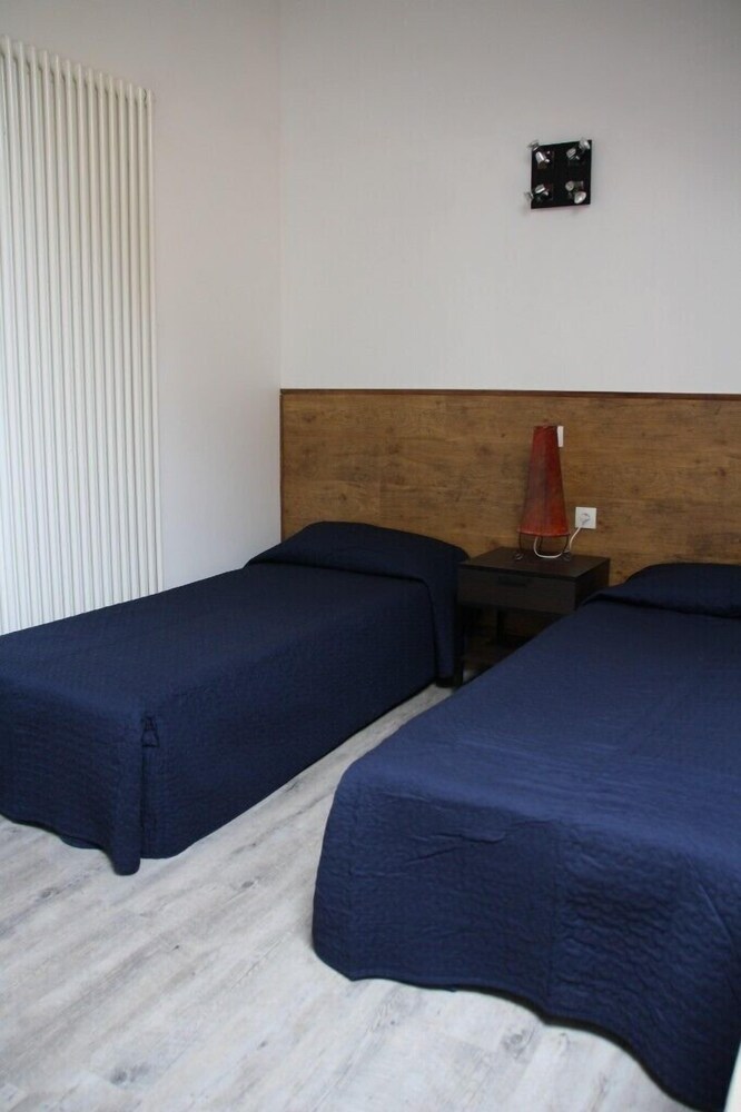 객실 (Appartement Agate 3 pieces duplex avec terrasse 5 rue de la Liberte 94800 Villejuif)