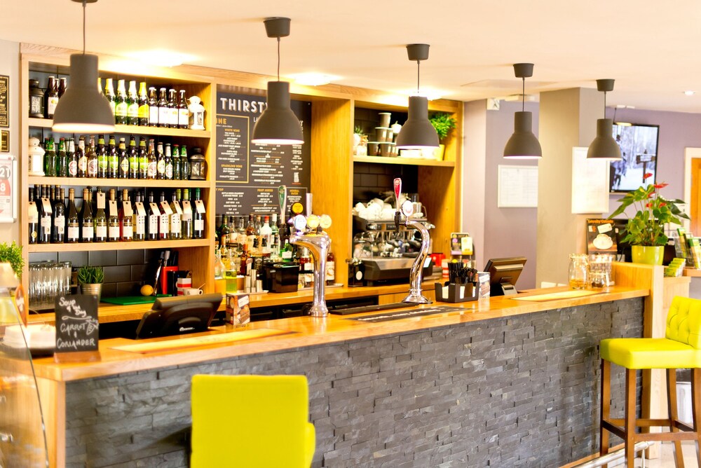 Hotel Bar