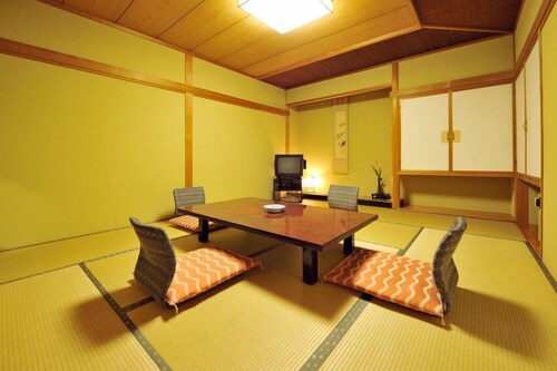 Nakayasu Ryokan