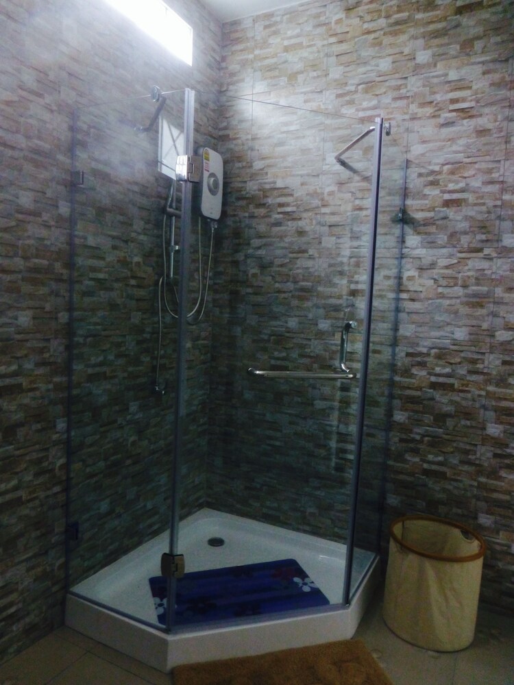 욕실 샤워 시설