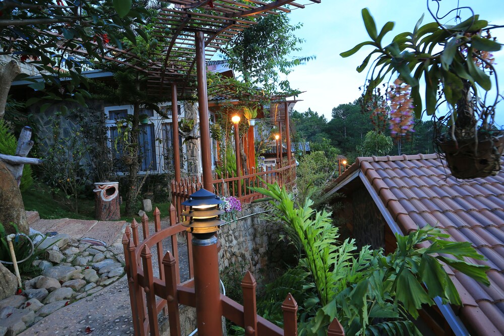 Quang cảnh vườn