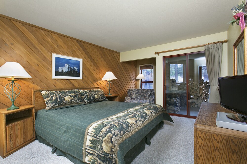 Apartment, 2 Bedrooms - Bathroom