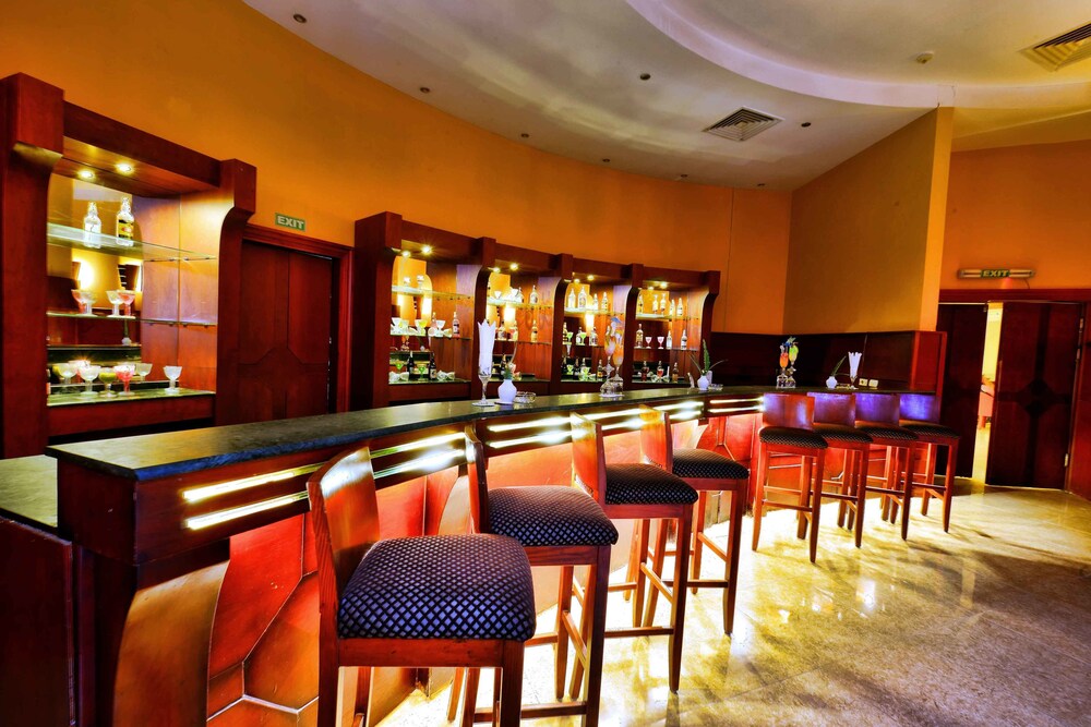 Hotel Bar