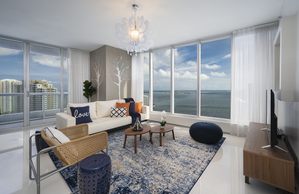 Presidential Suite, Ocean View - Living Room