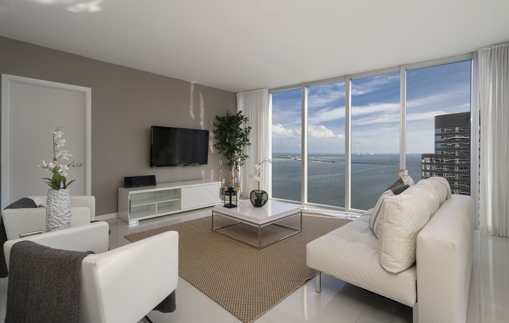 Presidential Suite, Ocean View - Living Room