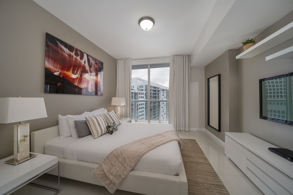 Presidential Suite, Ocean View - Guestroom