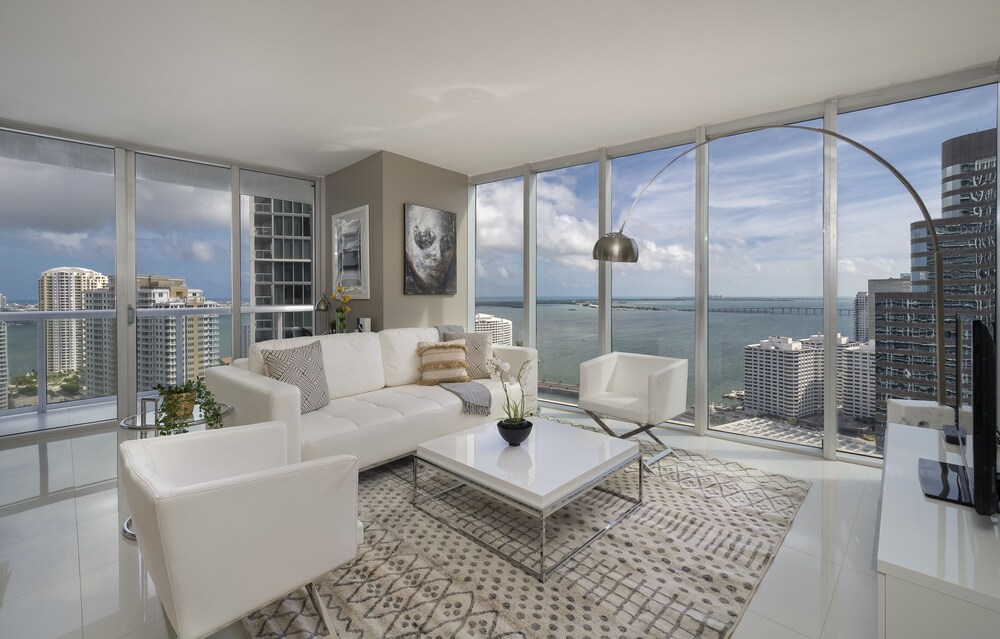 Presidential Suite, Ocean View - Living Room