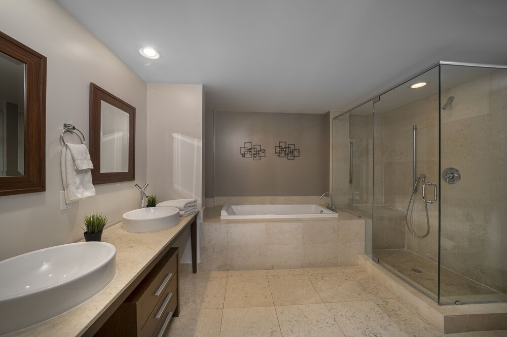 Presidential Suite, Ocean View - Bathroom