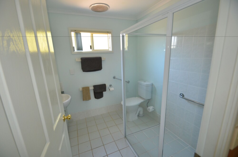 Chalet Ensuite - Bathroom