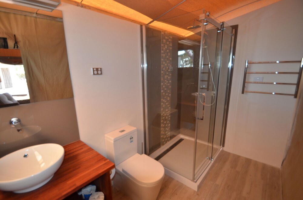 Luxury King Eco Tent with Ensuite - Bathroom