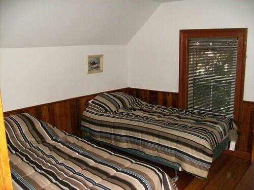 House, 4 Bedrooms (The Sandbanks Century House) - Guestroom