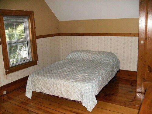 House, 4 Bedrooms (The Sandbanks Century House) - Guestroom