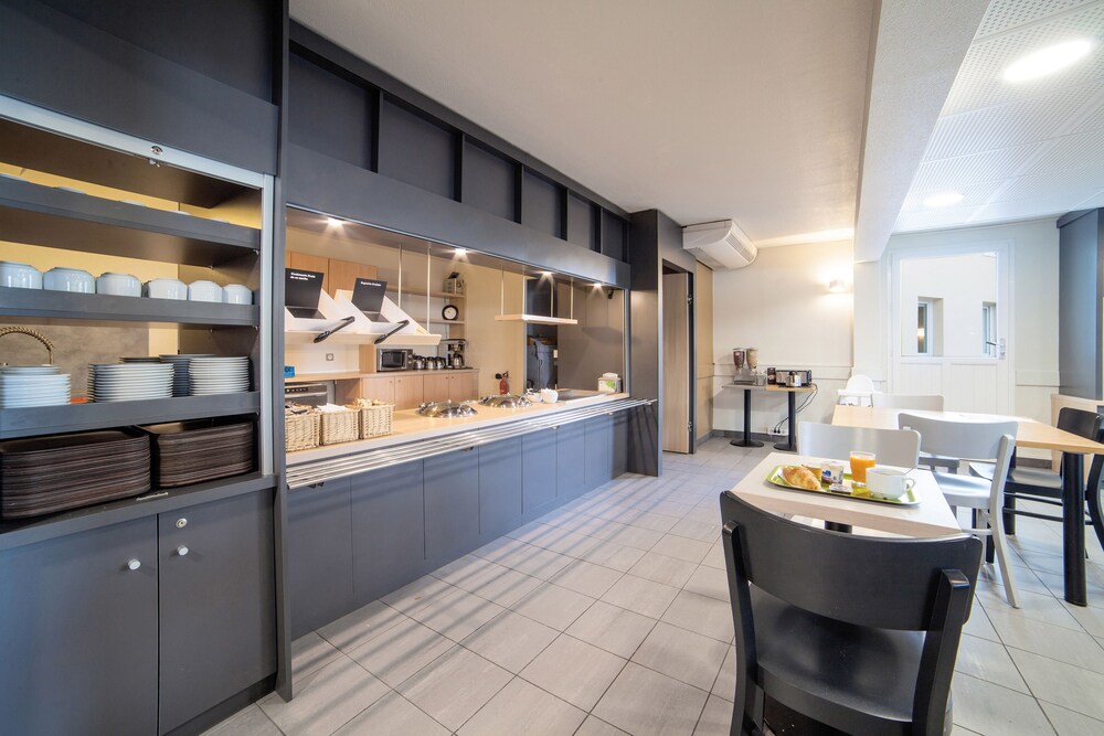 Salle de petit-déjeuner