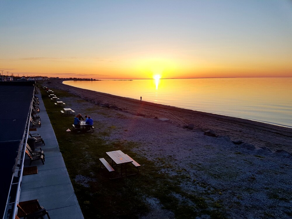 Beach/Ocean View