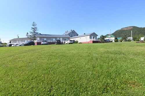 Hotel Motel Rocher Percé B&B