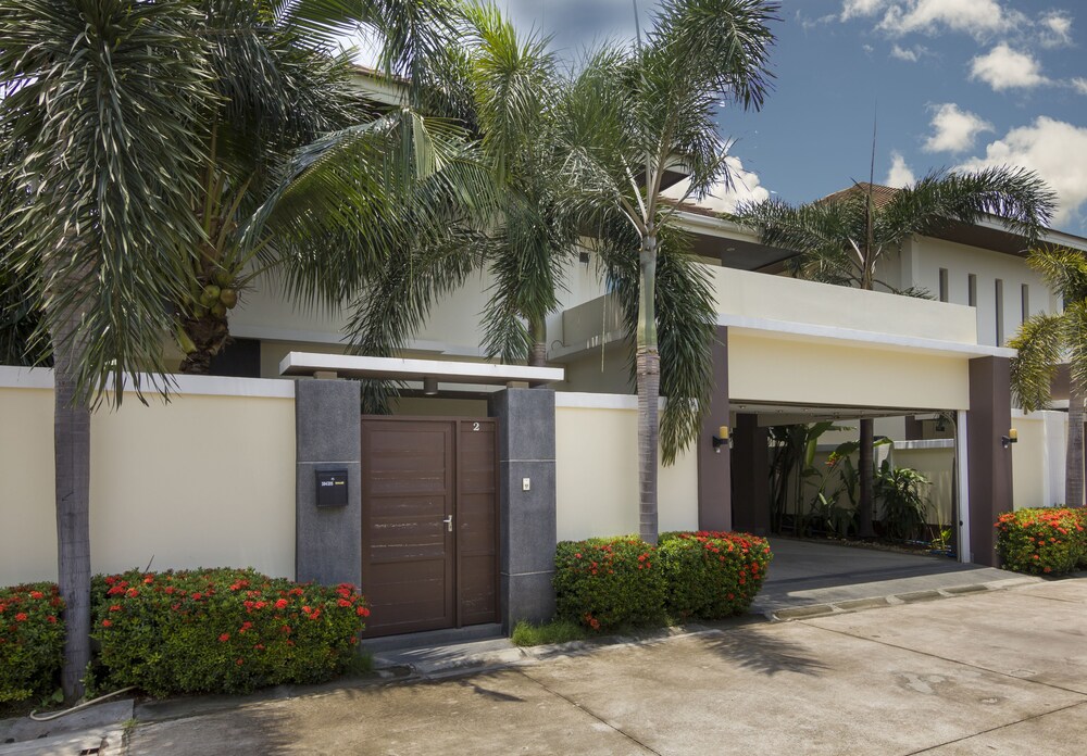 호텔 정면 (Villa T2 Private Pool 4 Bedrooms)