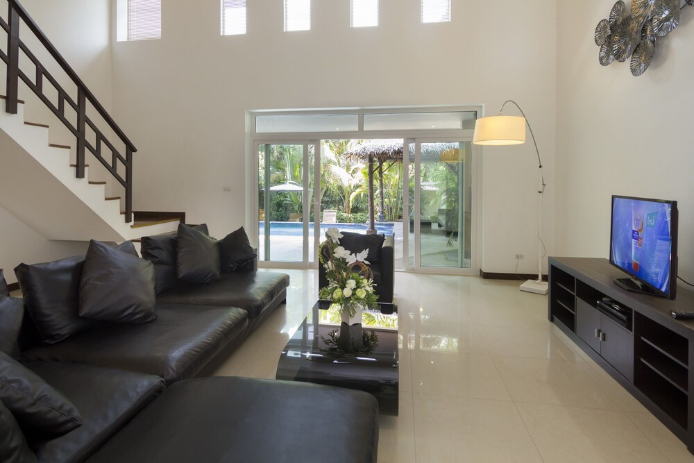 거실 공간 (Villa T2 Private Pool 4 Bedrooms)