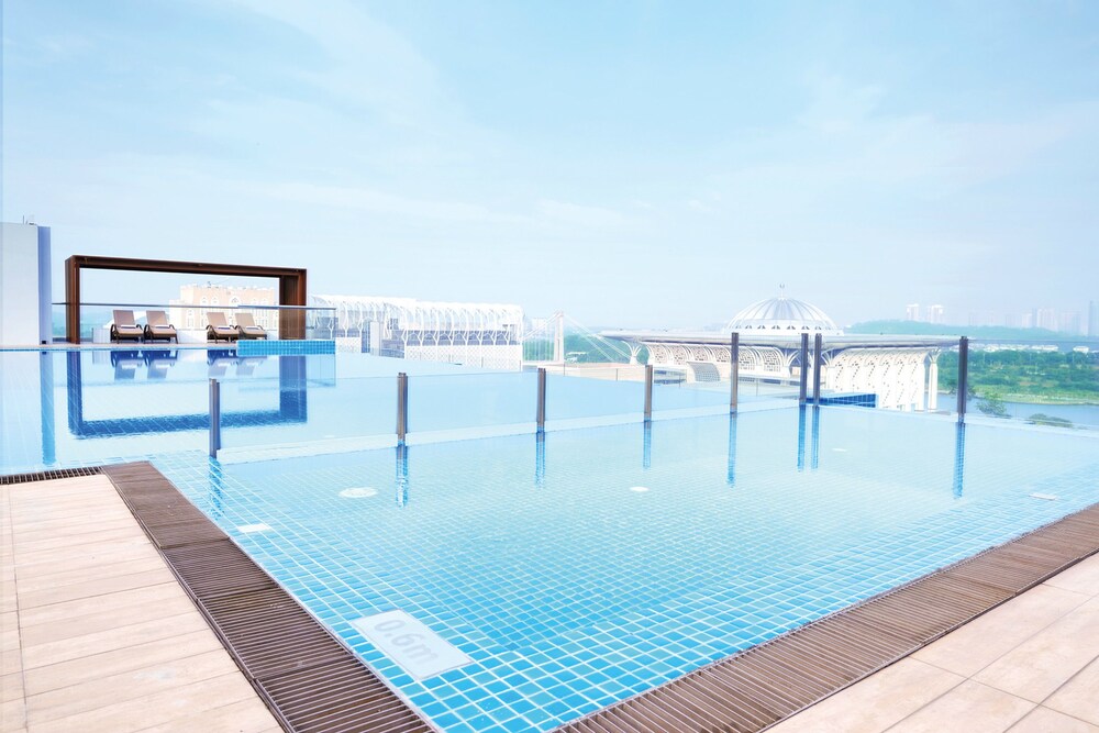 Infinity Pool