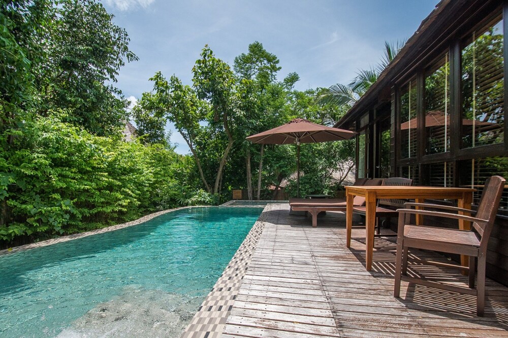 ห้องพัก (Tropical Pool Villa)