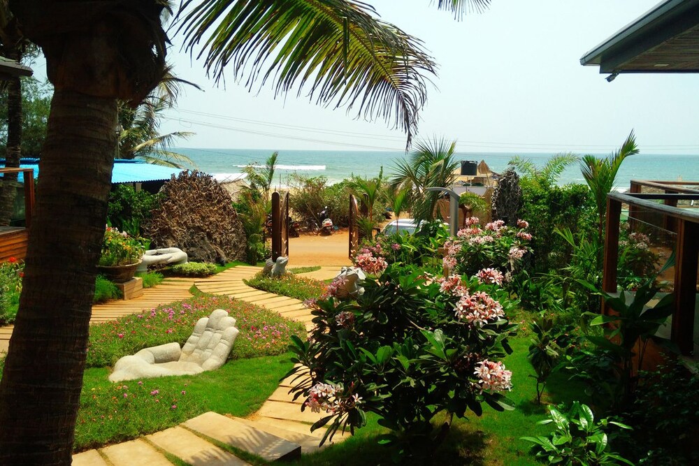 Beach/Ocean View