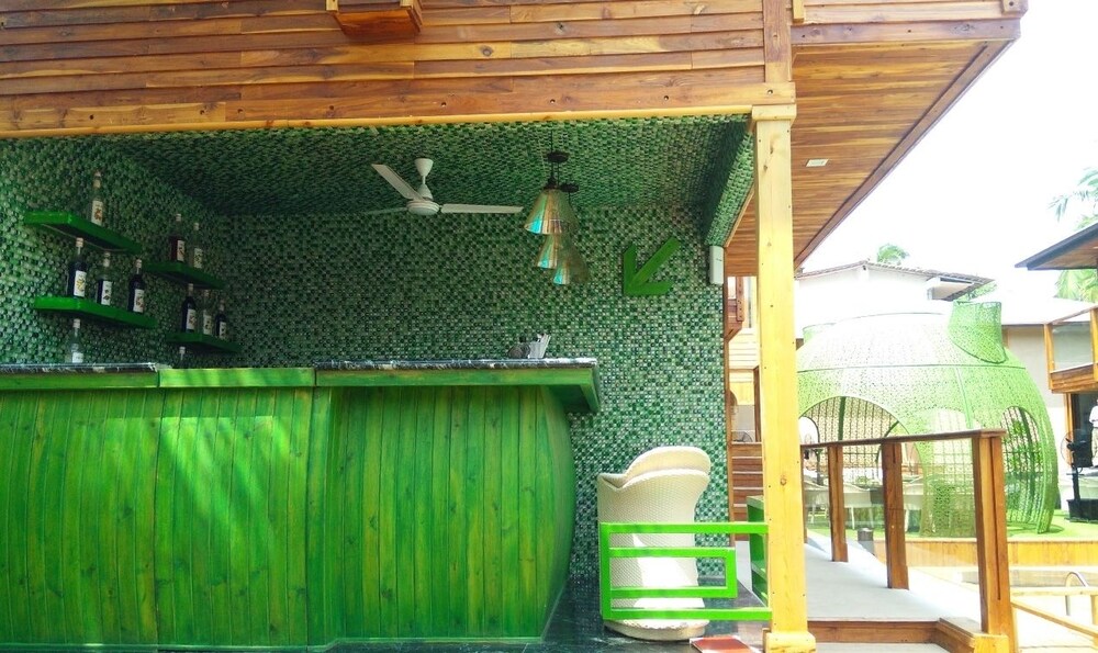Hotel Bar