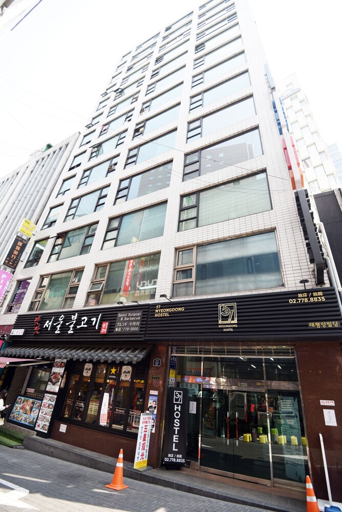 호텔 입구